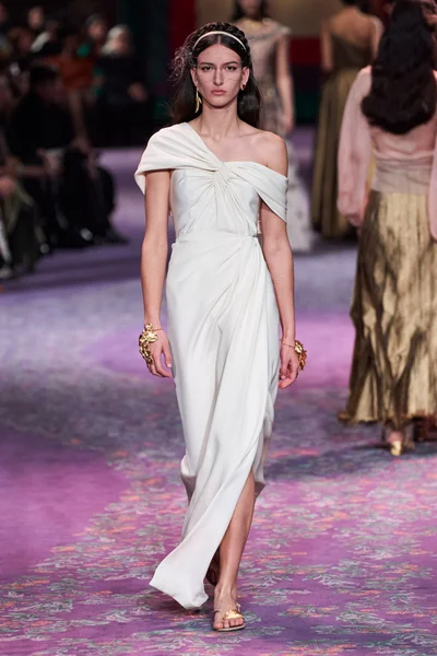 Look 36